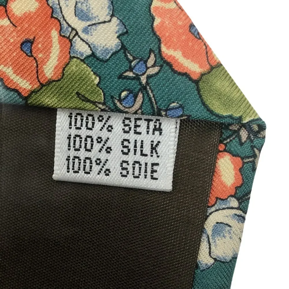 Hibiscus Flowers Tie